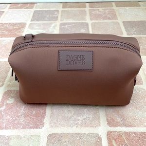 NWT Dagne Dover large Hunter in Dune